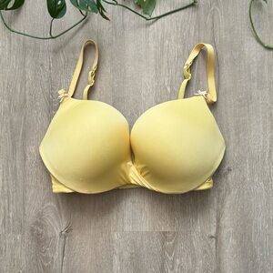 VS Victoria’s Secret Yellow Plunge Lined Bra size 32 DD